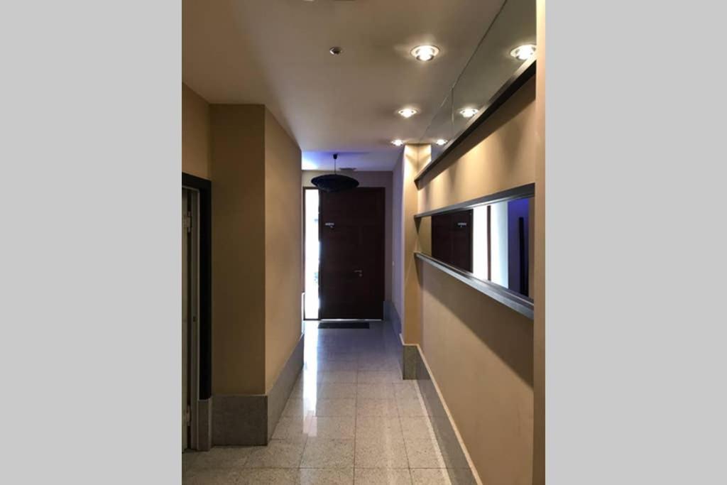 Apartament Loft Con Entrada Autonoma/Terraza/Wifi En Centro A Coruña Zewnętrze zdjęcie